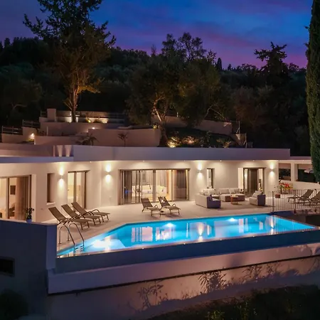 Villa Infinity By Vintage Travel Chlomos