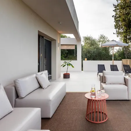 Villa Infinity By Vintage Travel *